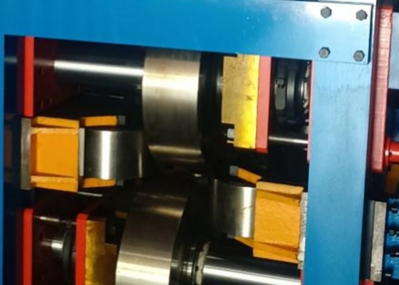 خط مطحنة أنابيب الفولاذ المقاوم للصدأ المستديرة أو المربعة 400KW 100m / Min