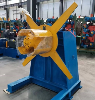 مطحنة الأنابيب ERW للأنابيب الملحومة ذات الآلات الدقيقة والتصميم المتقدم لتمرير اللف