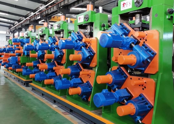 خط إنتاج الأنابيب الفولاذية لفة باردة Cs 10-30m/Min 165mm