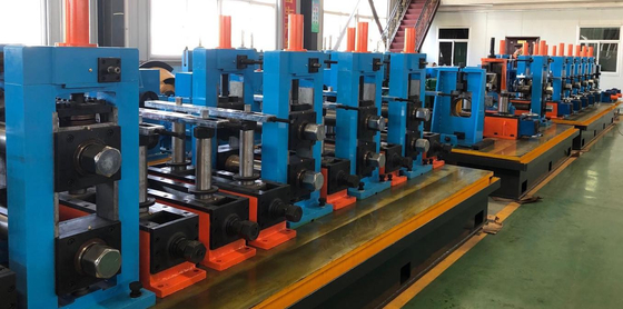 خط إنتاج الأنابيب الفولاذية ذات الجهد العالي الداخلي 3-8 مم 600KW 380v/440v