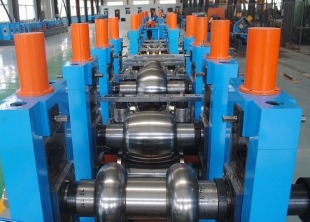 خط إنتاج الأنابيب الفولاذية ذات التردد العالي بسمك 1-3 مم CE Hg153