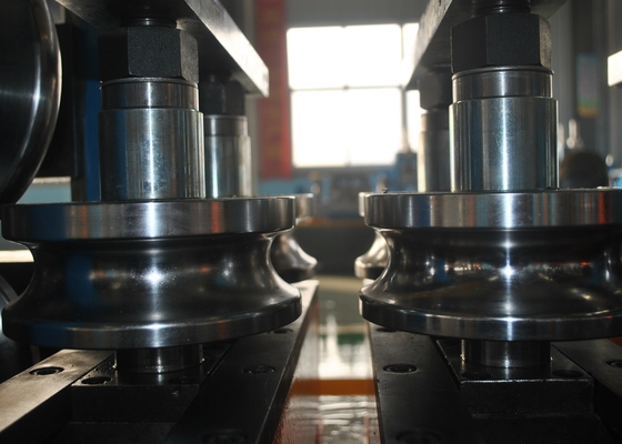 طاحونة أنابيب عالية التردد 1.0mm-3.25mm سمك الجدار الفولاذ 21.3mm-33.7mm