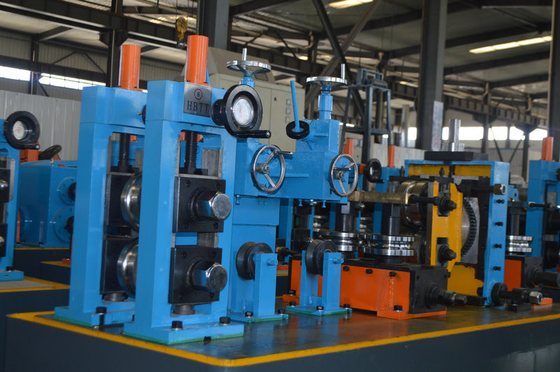 التلقائي لحام المتفجرات من مخلفات الحرب الأنابيب مطحنة HG32 أنبوب تشكيل آلة 300KW الطاقة