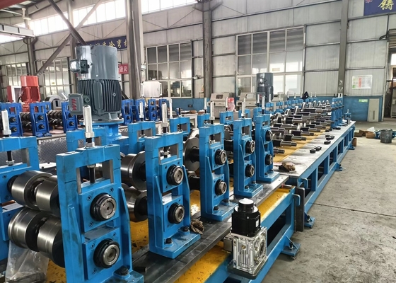 F200 × 200 معدات صنع الأنبوب الدقيق لمطحنة الأنابيب الملحومة عالية التردد